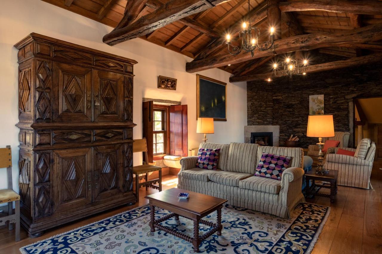 Maison d'hôtes Quinta De Mouraes - Casa Do Xisto à Lever Extérieur photo