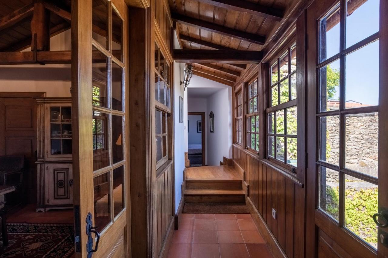 Maison d'hôtes Quinta De Mouraes - Casa Do Xisto à Lever Extérieur photo