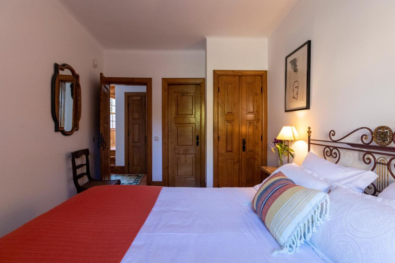 Maison d'hôtes Quinta De Mouraes - Casa Do Xisto à Lever Extérieur photo