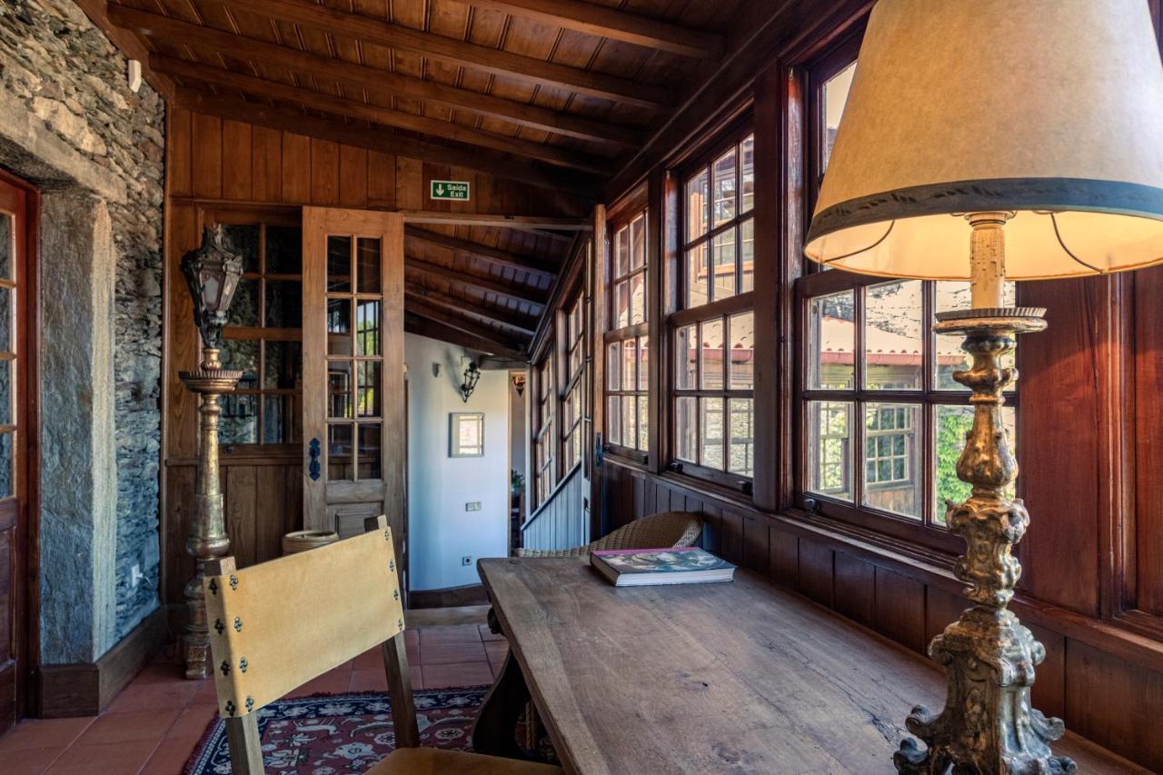 Maison d'hôtes Quinta De Mouraes - Casa Do Xisto à Lever Extérieur photo