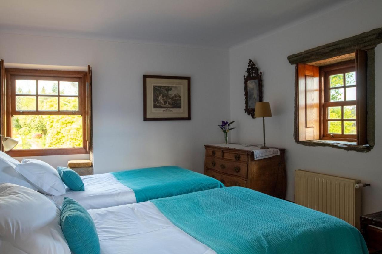 Maison d'hôtes Quinta De Mouraes - Casa Do Xisto à Lever Extérieur photo