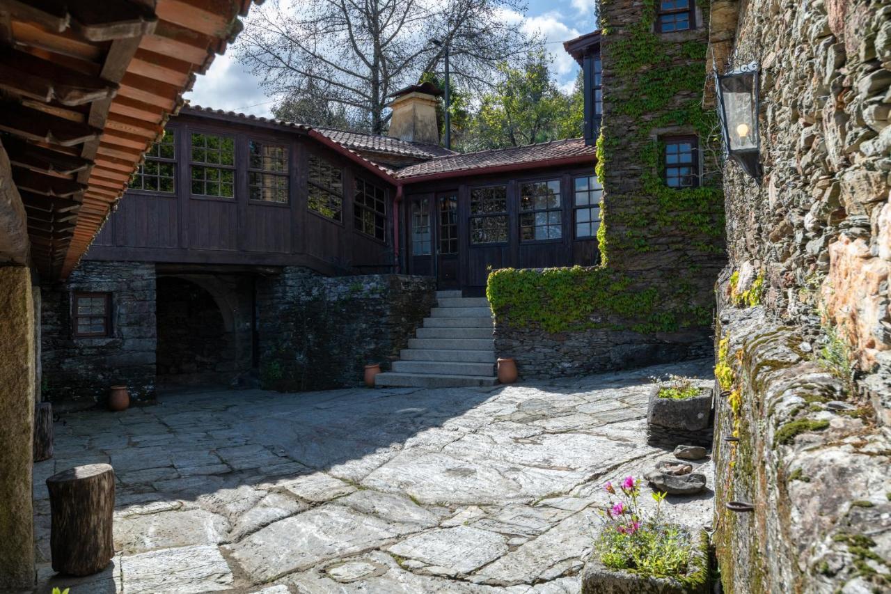 Maison d'hôtes Quinta De Mouraes - Casa Do Xisto à Lever Extérieur photo