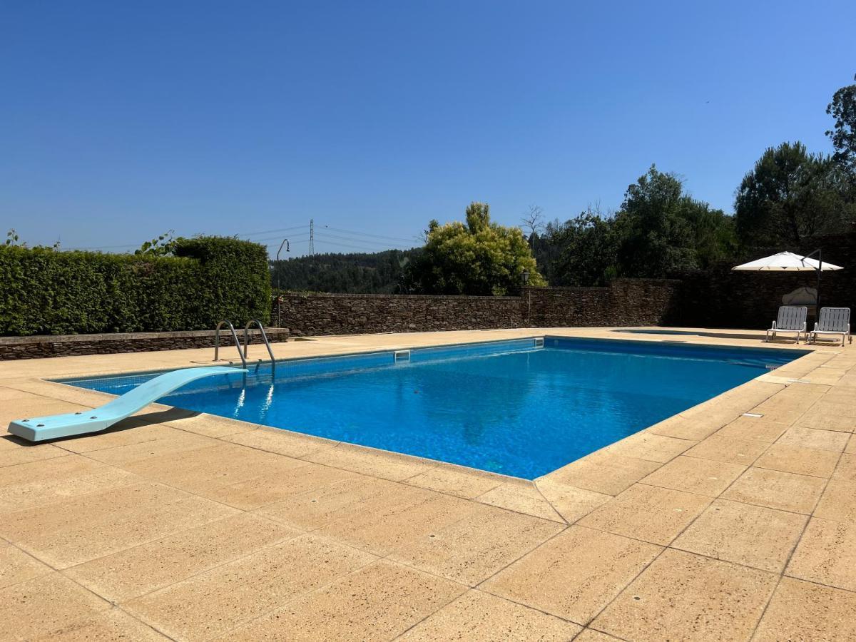 Maison d'hôtes Quinta De Mouraes - Casa Do Xisto à Lever Extérieur photo